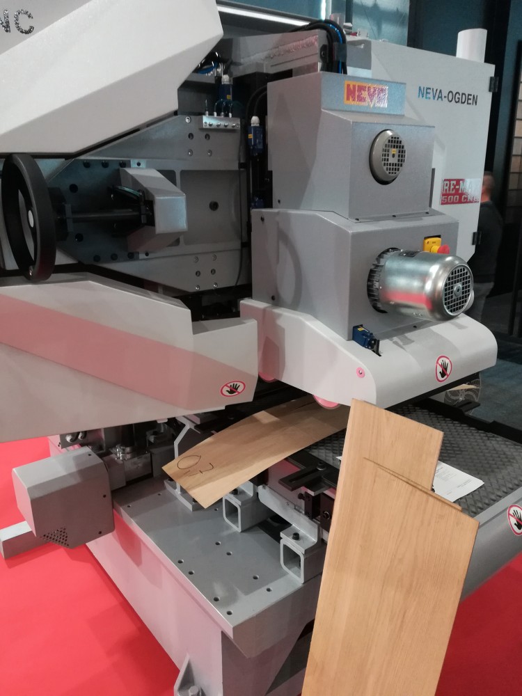 Dünnschnitt-Bandsäge RE-MAX 500 CNC - Lamelle von 0,7 mm